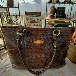 4709) Brahmin Melbourne Asher Medium Pecan Brown  Croc Embossed Tote